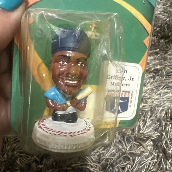 1995 Collector's Edition Ken Griffey Jr. Micro Stars Figure - Picture 3 of 4
